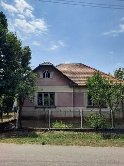 Rodinný dom v obci Lesenice
