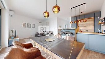 Jedinečný 3 izbový byt 64 m2+ 8 m2 balkóny + parking, Piešťa