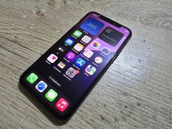 Iphone 11 pro 256gb plnefunkcny displej nema ziadne skrabanc