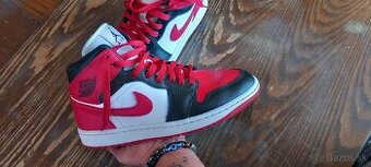 NIKE Air Jordan 1 MID SIZE 40