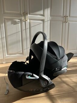 Predám Cybex Cloud Z2 i-Size + Base Z2 Deep Black