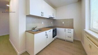 Prenájom veľký 1-izbový byt s loggiou v Humennom.