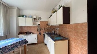 SLOVREAL - Predaj 3 - izbového bytu v obci Horná Ves