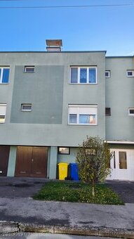 Predám byt + garáž  Piešťany