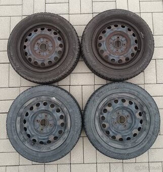 Pneu na plechovych diskoch 155/65 R14 - 1