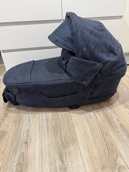 CYBEXPredam PRIAM Lux Carry Cot Rebellious Luxury Denim Blue