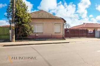 ALL INCLUSIVE | NA PREDAJ 4-IZBOVÝ RODINNÝ DOM NA PRIESTRANN