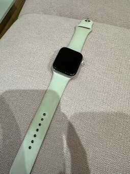 Apple Watch SE (2. Generácia)