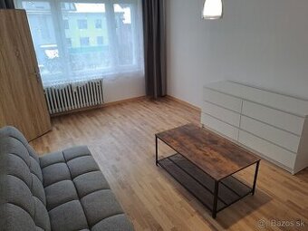 Prenájom 1‑izbového bytu – Brezno