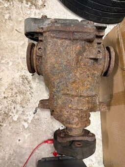 Diferenciál z BMW e90 330xd manuál