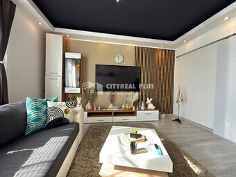 Predám prerobený TEHLOVÝ - 3 izbový byt uzavretým dvorom NZ