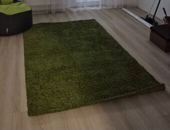 Koberec zeleny