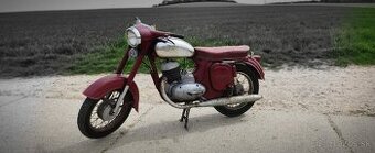 Jawa 250  s papierom na prihlásenie