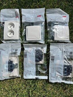 Predam dvojnasobnu zasuvku, s ochrannymi kolikmi ABB Swing