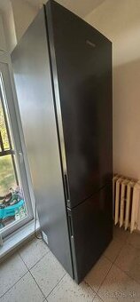 Chladnička Samsung čierna 353l