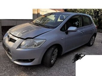 predam diely na toyota auris 1,6 benzin 91kw 2007 poštou aj