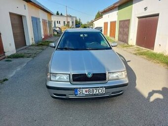 Škoda Octavia 1.6i - 1