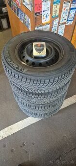 Predám zimný komplet 215/70R16 na toyotu RAV 4.