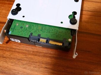 ST8000VX0002-1Z6112 : 8001,5 GB SATA