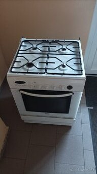 Plynovy sporak Bosch funkcny - 1
