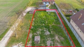 ALL INCLUSIVE l NA PREDAJ LUKRATÍVNY STAVEBNÝ POZEMOK , AMAD