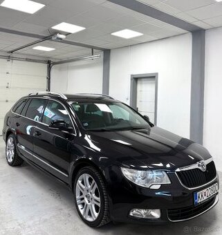 Skoda Superb Combi 2.0TDI 4x4 Xenon/R18