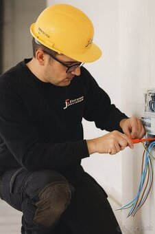 Hľadáme elektrikárov – Holandsko a Nemecko 🇳🇱🇩🇪