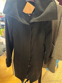 damsky cierny kabat v.36