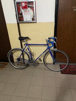 Predám udržiadvaný Favorit + príslušenstvo