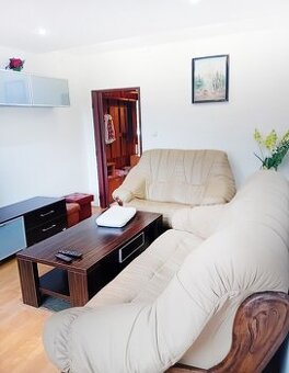 Ponúkame na prenájom pekný 3-izbový byt na Adlerovej ul.