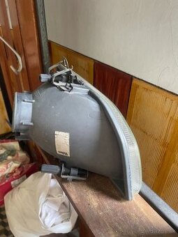 Ľavý predný svetlomet VALEO pre Peugeot 106