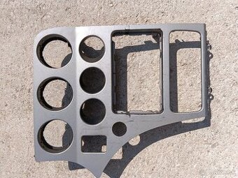 Stredový panel Alfa Romeo 159