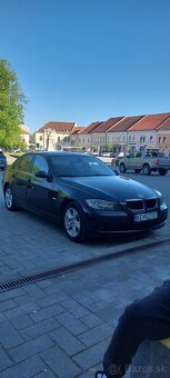 BMW  E90 320D