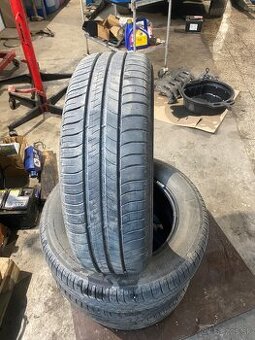 Pneu 195/65 R15