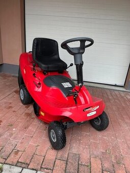 Zahradny traktor