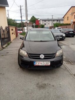 Na predaj...VW GOLF 5 PLUS