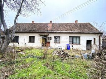 ZNÍŽENÁ CENA Na predaj starší 3-izb. RD, INVESTIČNÁ PRÍLEŽ