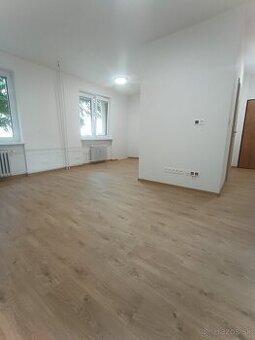 Zlacnené - Nová rekonštrukcia 3i bytu Brezová pod Bradlom