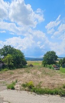 Stavebny pozemok 1300 m2 15 min. od Kosic