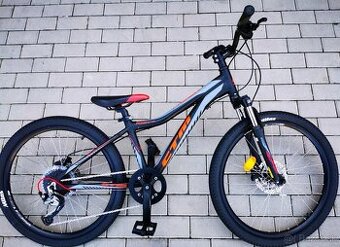 CTM rocky 4.0 race MTB bicykel 24 detsky kotuče