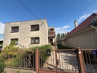 Rodinný dom pre viacčlennú rodinu v obci Doľný Štál