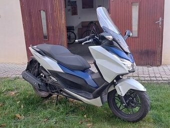 Predám Honda Forza 125 Nová     Batéria ,STK,pneu - 1