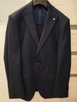 Chlapčenský oblek - 1