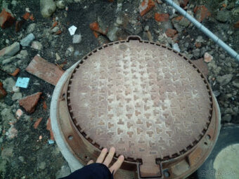 Liatinový poklop na skružu, šachtu 70cm