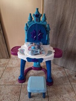 Detský toaletný stolík