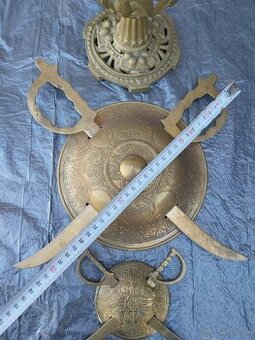 Stojan25€,meč zo štítom 35€ menší  15€