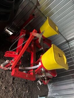 Predám dvojriadkovú sejacku na kukuricu