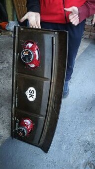 Plato do kufra Citroen saxo