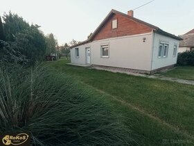 Rodinný dom v obci Okoč- Opatovský Sokolec, okres Dunajská S - 1