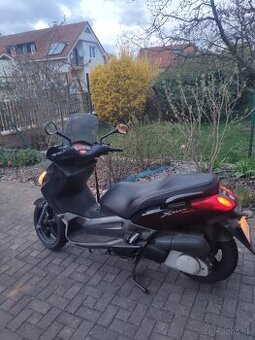 Yamaha Xmax 250